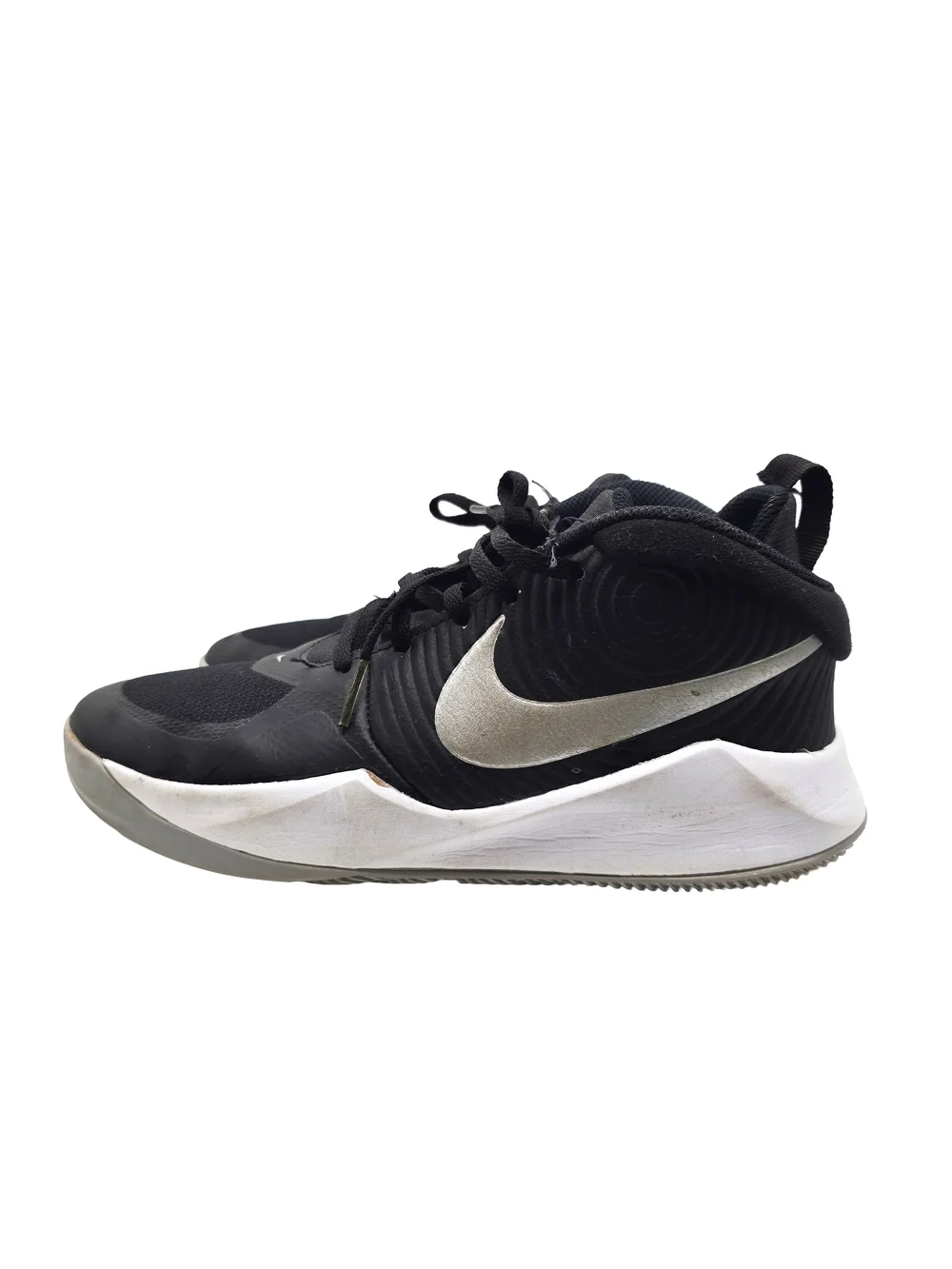 Nike Team Hustle D9 Black and Silver Basketball Shoes Size 6Y